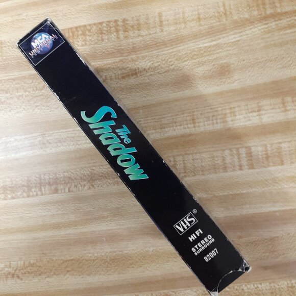 The Shadow 1994 VHS Alec Baldwin John Lone Tim Curry Mulcahy Walter B. Gibson - Picture 5 of 8